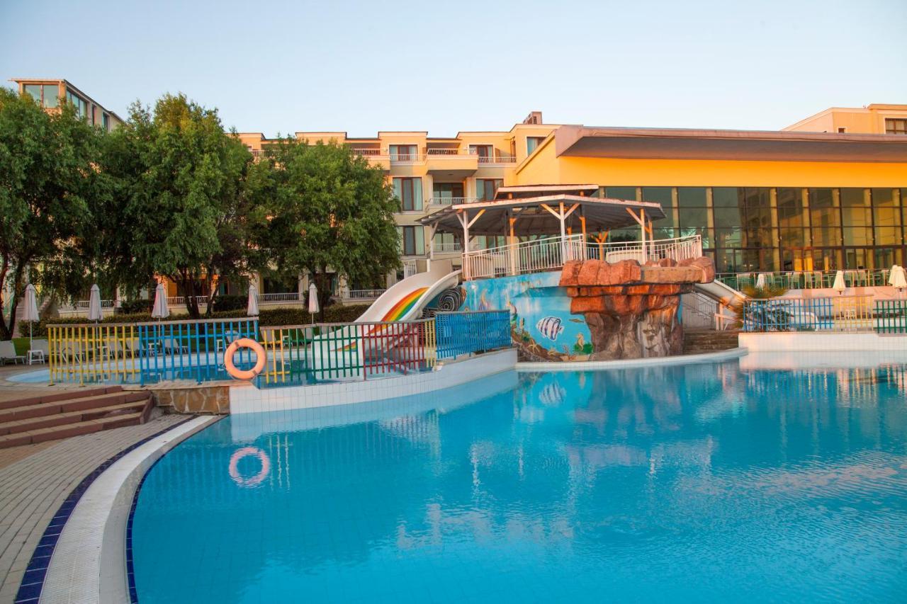Hotel Perla Beach Luxury Primorszko Kültér fotó