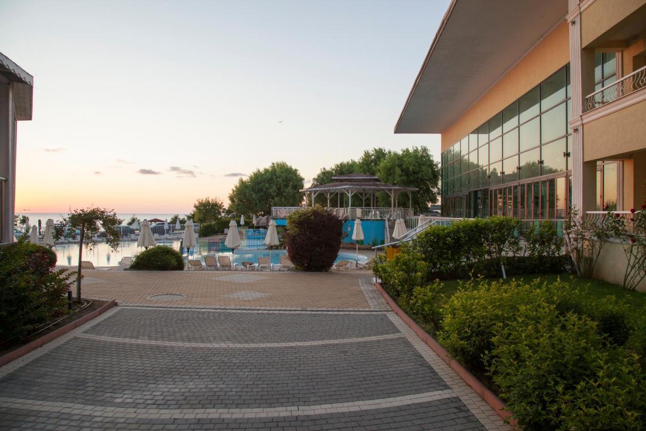 Hotel Perla Beach Luxury Primorszko Kültér fotó