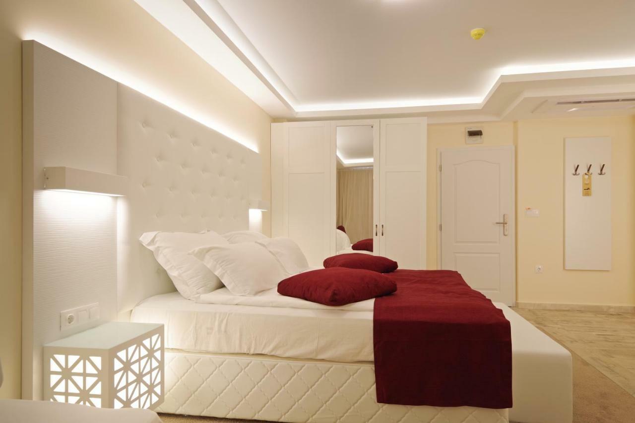 Hotel Perla Beach Luxury Primorszko Kültér fotó